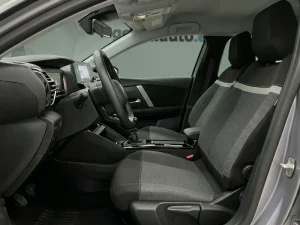 02-INT-0017-citroen-citroen-c4-feel_800_asiento-conductor
